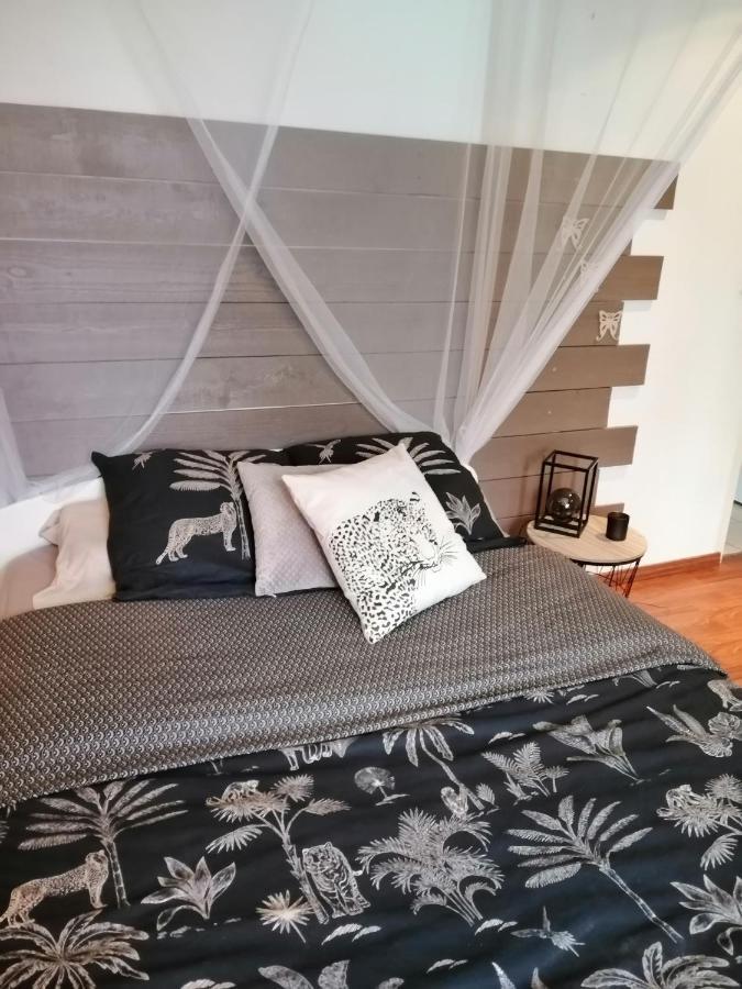 Les Bichettes Bed & Breakfast Mortagne-sur-Sevre Exterior photo